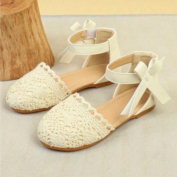Toddler Girls crochet / lace Bow Ankle Strap Flats - Picture 3 of 4